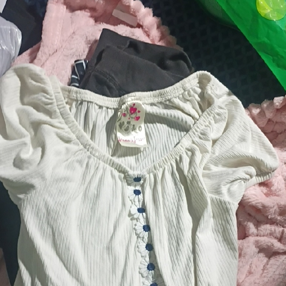 Cream Puff Sleeve Button Front Top